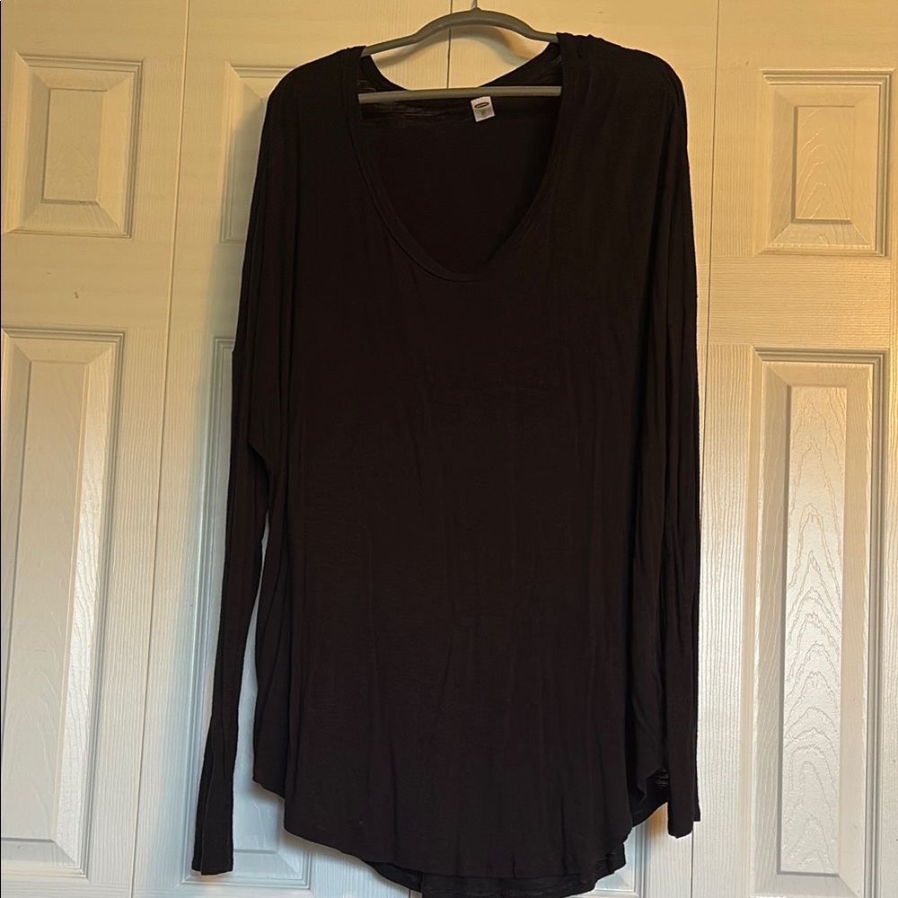 Women's Black Long Sleeve Top